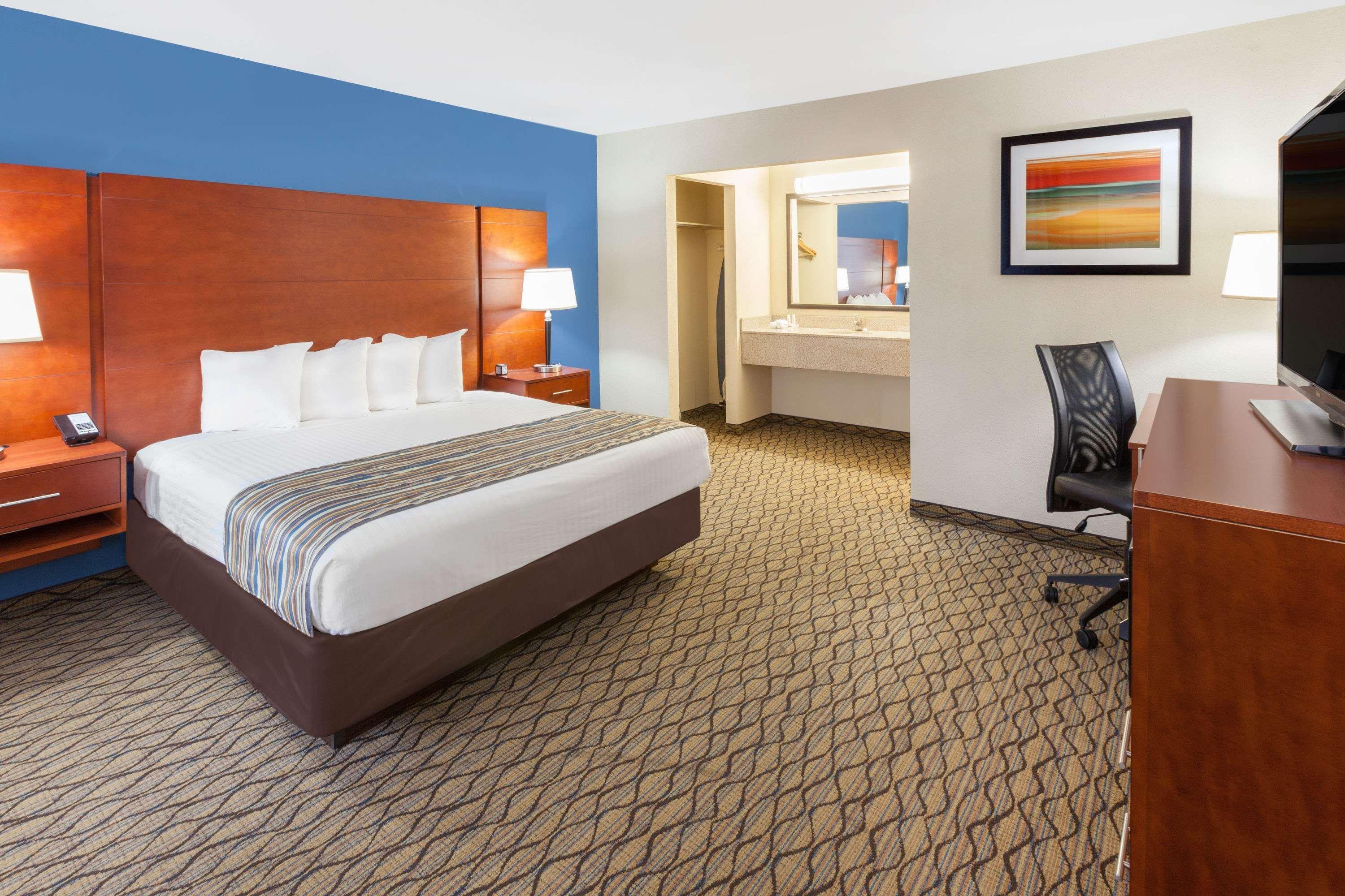 Baymont By Wyndham St. Ignace Lakefront Kültér fotó